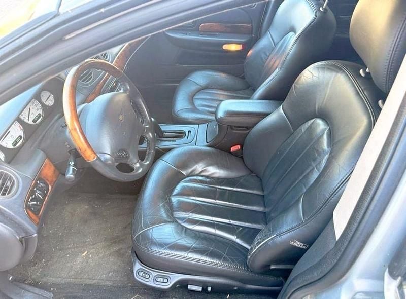 Usado Chrysler 300M 252 HP (185 kW) 2004 Prateado Sedan