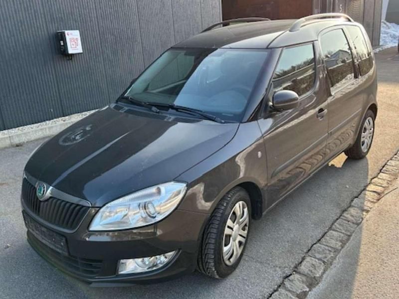 Gebraucht Skoda Roomster Plus Edition 105 PS (77 kW) 2011 Schwarz Van / Kleinbus
