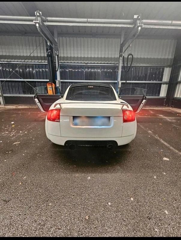 Second-hand Audi TT 180 CP (132 kW) 1999 Alb Coupe