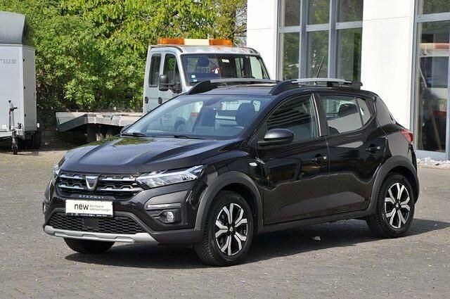 Gebraucht Dacia Sandero Comfort 101 PS (74 kW) 2022 Perlmuttschwarz metallic (sch Kleinwagen