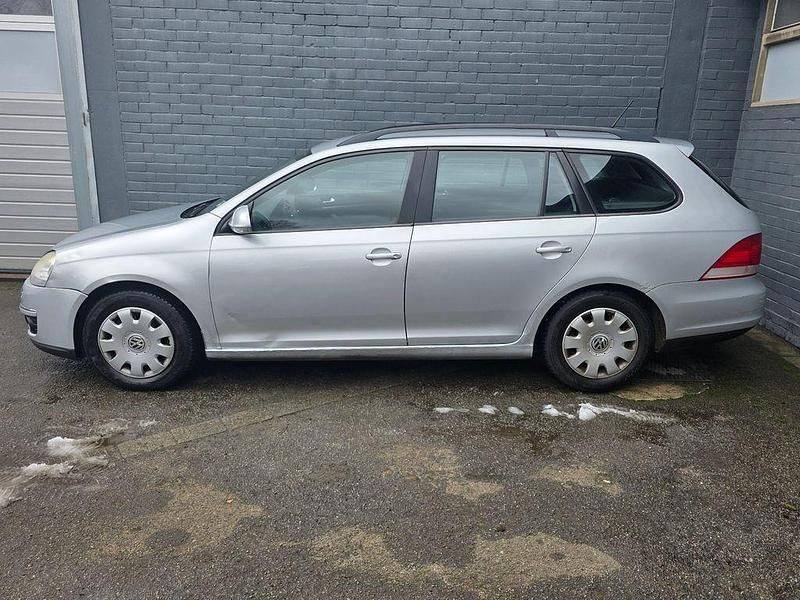 Gebraucht VW Golf V Trendline 105 PS (77 kW) 2007 Silber Kombi