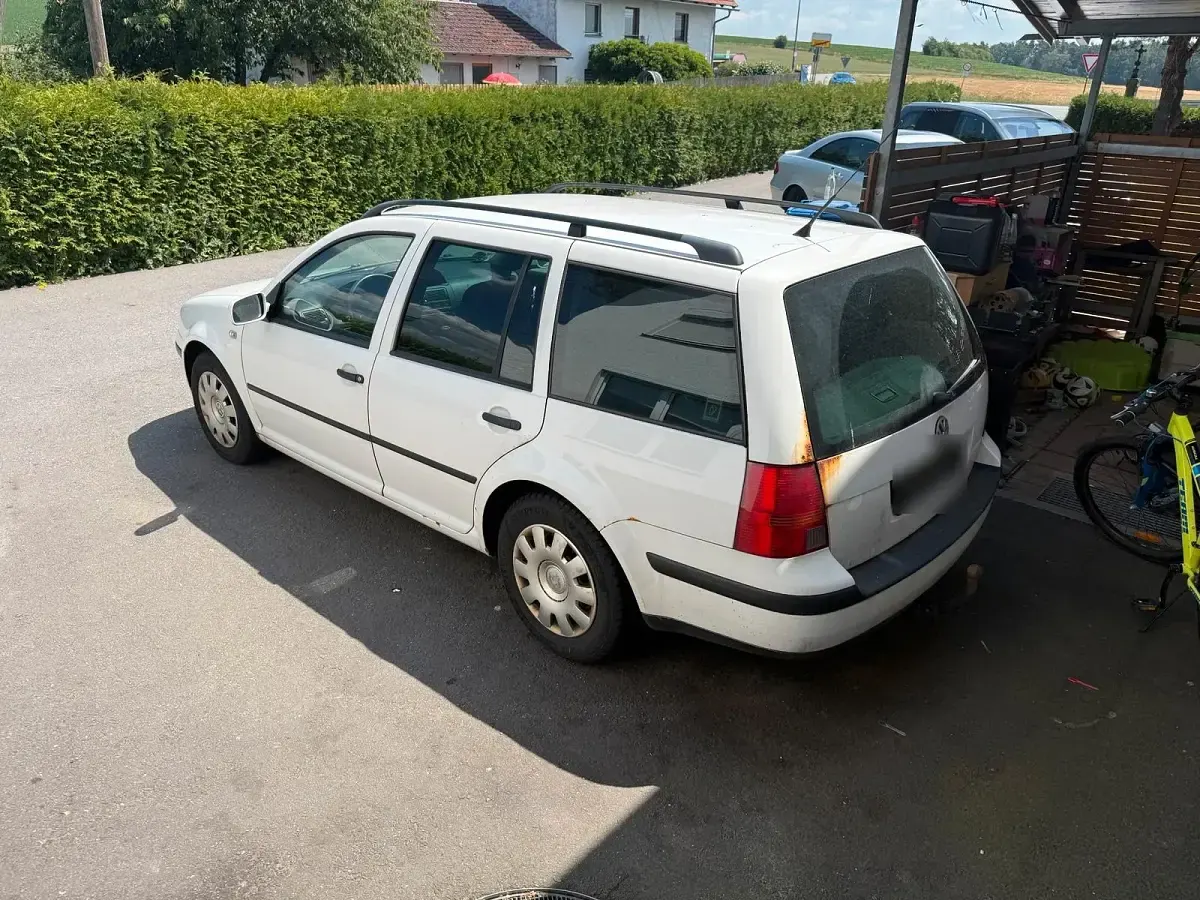 Gebraucht VW Golf IV 101 PS (74 kW) 2004 Weiß Kombi