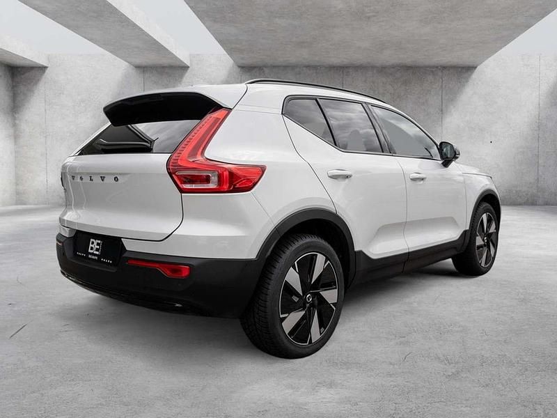 Gebraucht Volvo EX40 Plus 325 kW (442 PS) 2024 Silver dawn SUV