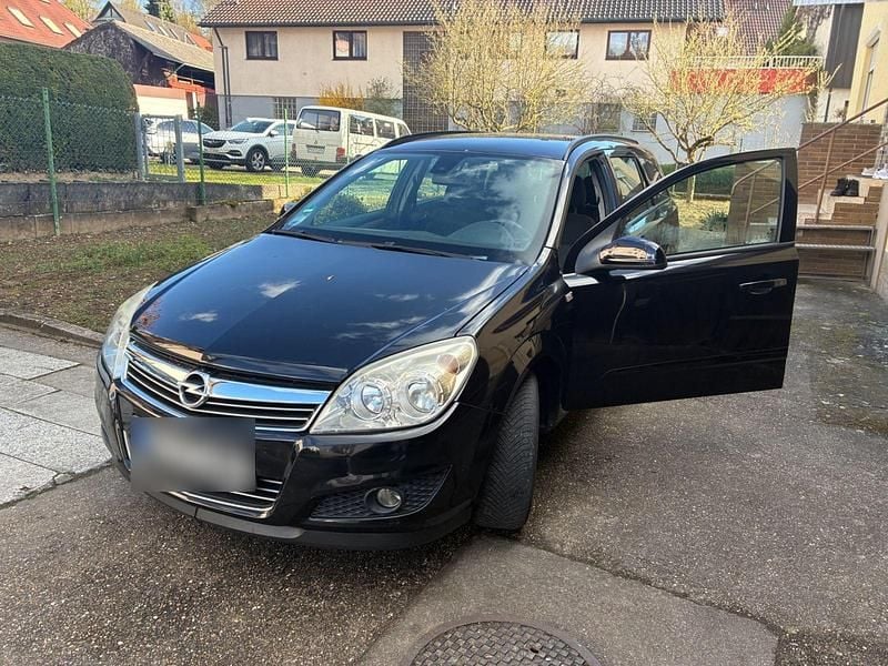 Gebraucht Opel Astra 116 PS (85 kW) 2007 Schwarz Kombi