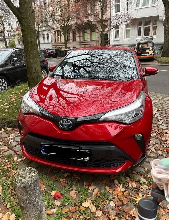 Rot Gebraucht 2022 Toyota C-HR Team SUV | 20.000 € (Guter Preis) - Bild 1/3