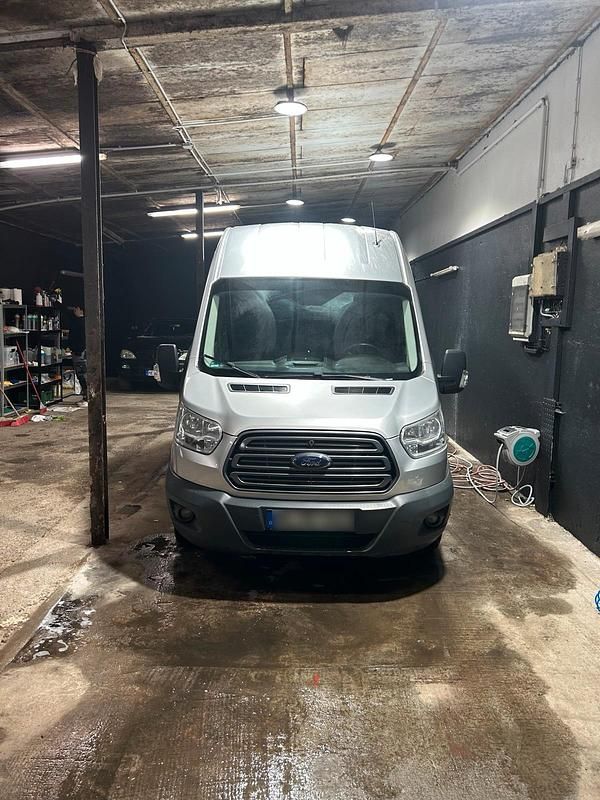 Gebraucht Ford Transit 120 PS (88 kW) 2015 Silber Van / Kleinbus