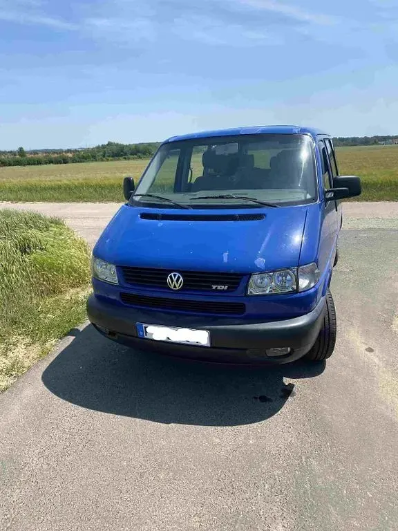 Second-hand VW T4 102 CP (75 kW) 2001 Albastru Van