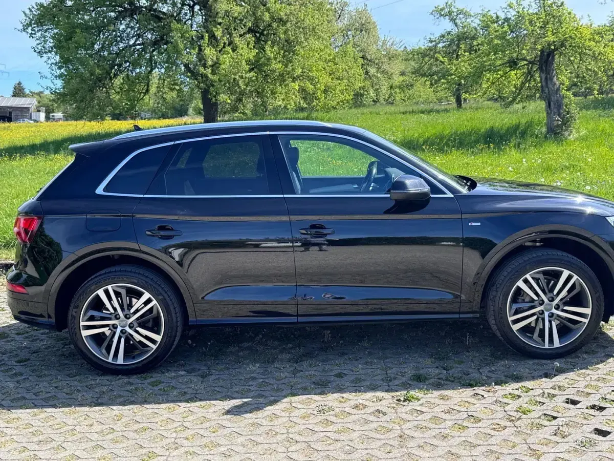 Gebraucht Audi Q5 S-Line 190 PS (139 kW) 2018 Schwarz SUV
