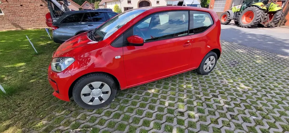 Gebraucht VW up! 60 PS (44 kW) 2014 Rot Kleinwagen
