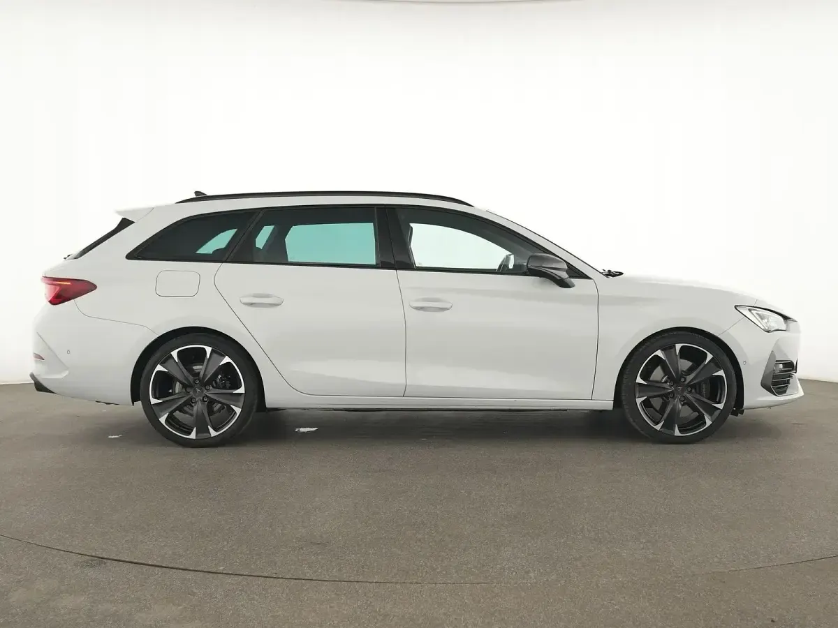 Second-hand Cupra Leon VZ 310 CP (228 kW) 2022 Alb Berlinǎ