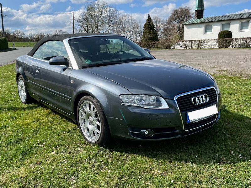 Grau Gebraucht 2007 Audi A4 Cabriolet S-Line Cabrio | 16.500 € - Bild 1/4
