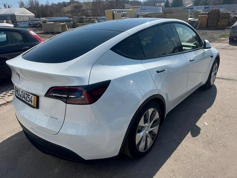 Gebraucht Tesla Model Y 367 kW (500 PS) 2023 Weiß SUV