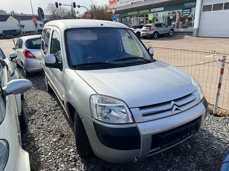 Gebraucht Citroën Berlingo 75 PS (55 kW) 2007 Silber Van / Kleinbus