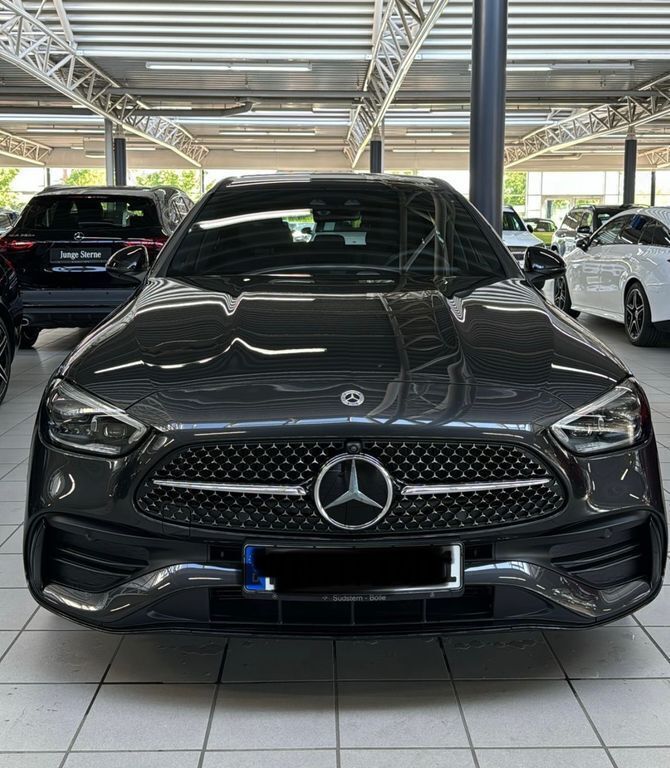 Grau Gebraucht 2023 Mercedes C300e AMG Kombi | 48.400 € (Etwas zu teuer) - Bild 1/4