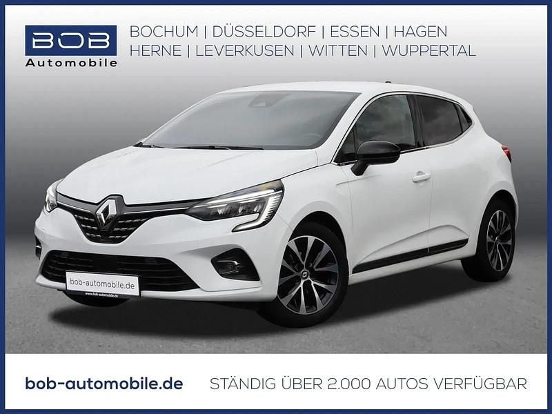 Weiß Gebraucht 2022 Renault Clio V Techno Limousine | 15.887 € (Teuer) - Bild 1/3