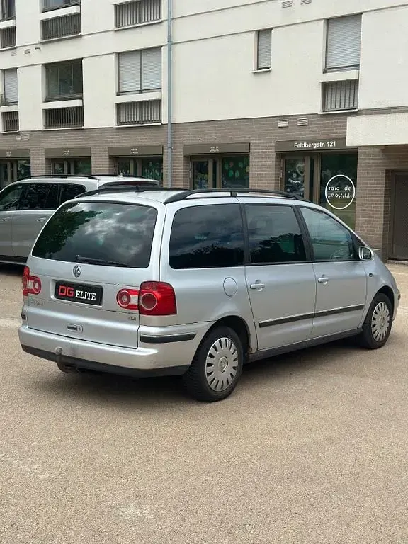 Gebraucht VW Sharan 116 PS (85 kW) 2005 Silber Van / Kleinbus