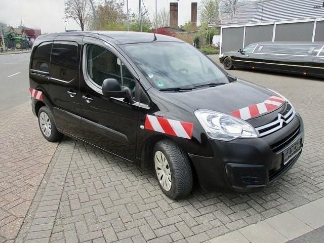 Gebraucht Citroën Berlingo Business Class 99 PS (72 kW) 2015 Schwarz Van / Kleinbus