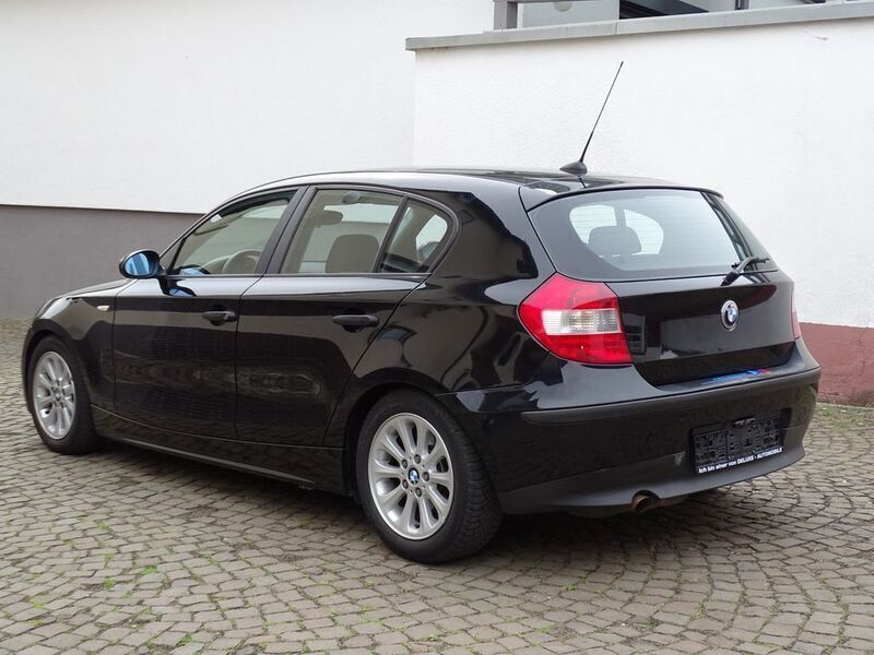 Gebraucht BMW 116 Advantage 116 PS (85 kW) 2005 Schwarz Kleinwagen