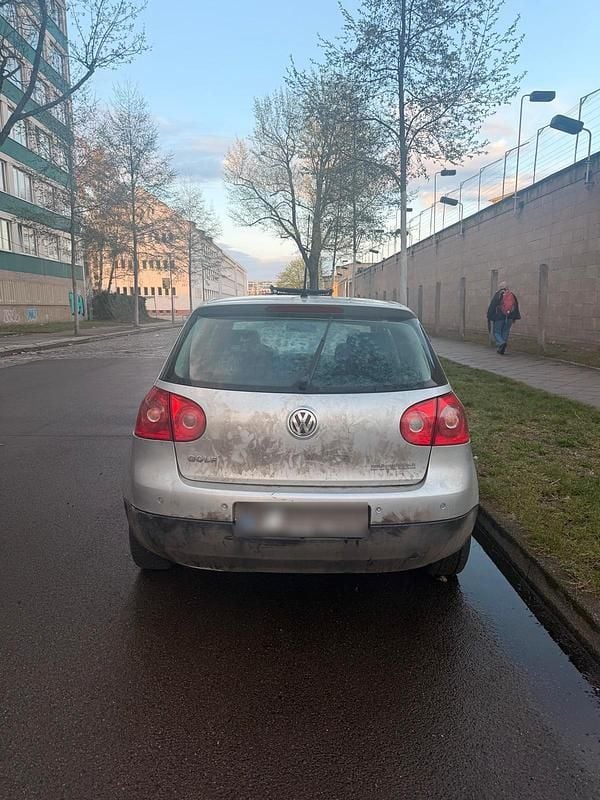 Gebraucht VW Golf V 102 PS (75 kW) 2005 Beige Kleinwagen