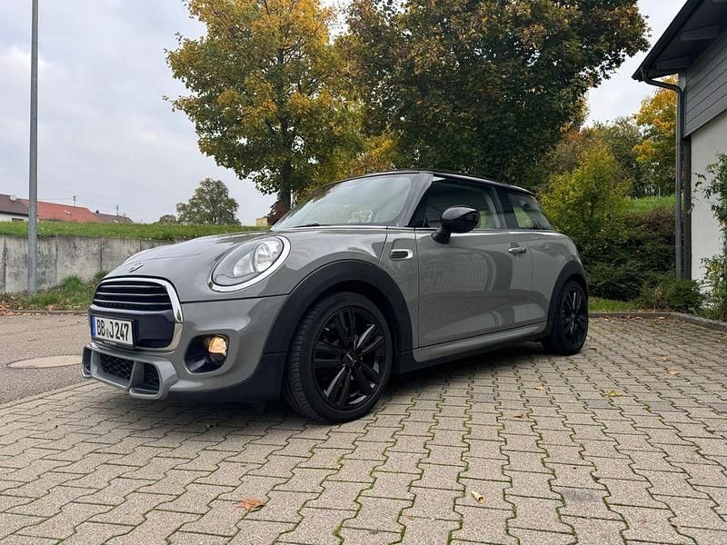 Grau Gebraucht 2018 Mini John Cooper Works Kleinwagen | 11.999 € (Guter Preis) - Bild 1/4