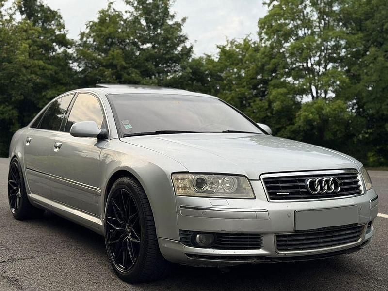 Silber Gebraucht 2004 Audi A8 Sport Limousine | 4.499 € (Guter Preis) - Bild 1/4