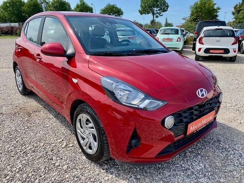 Dragon red Gebraucht 2023 Hyundai i10 Kleinwagen | 11.400 € (Fairer Preis) - Bild 1/4