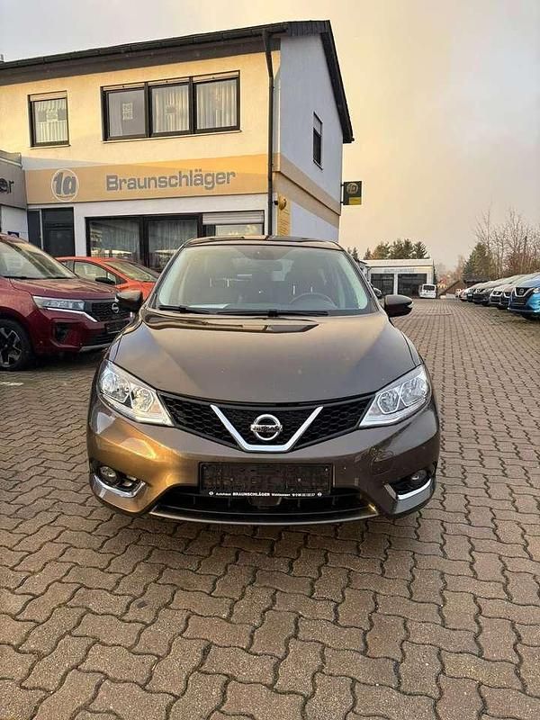 Gebraucht Nissan Pulsar N-Connecta 116 PS (85 kW) 2016 Bronze metallic Kleinwagen