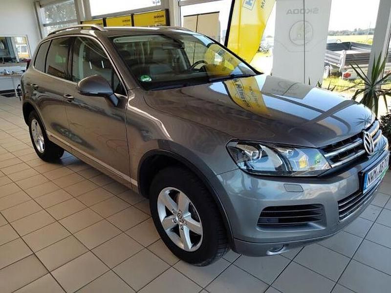 Gebraucht VW Touareg 204 PS (150 kW) 2012 Grau SUV