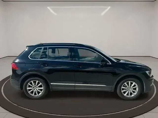 Gebraucht VW Tiguan Highline 190 PS (139 kW) 2018 Pure white SUV