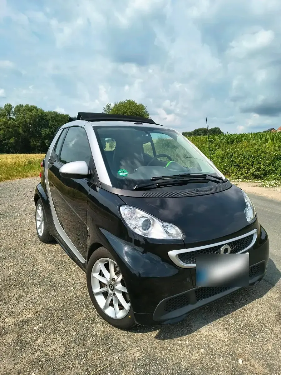 Gebraucht Smart ForTwo Cabrio Passion 71 PS (52 kW) 2012 Schwarz Cabrio