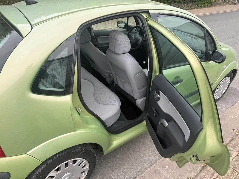 Second-hand Citroën C3 60 CP (44 kW) 2003 Verde Hatchback