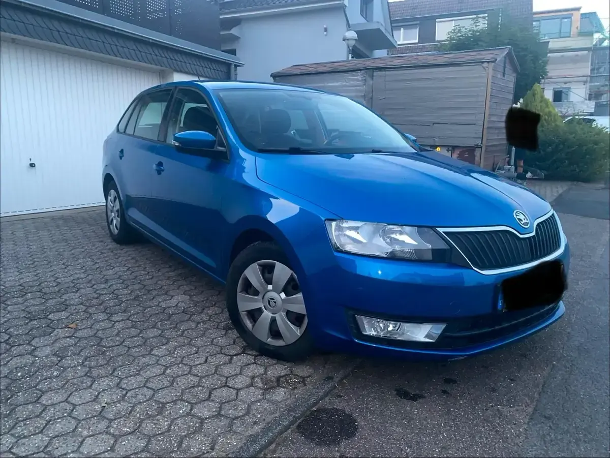 Gebraucht Skoda Rapid Joy 90 PS (66 kW) 2016 Blau Kleinwagen