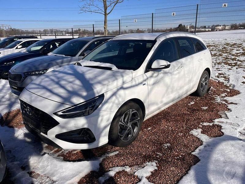 Gebraucht Hyundai i30 159 PS (116 kW) 2022 Weiß Kombi