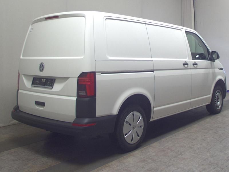 Gebraucht VW T6.1 110 PS (80 kW) 2021 Candyweiß Van