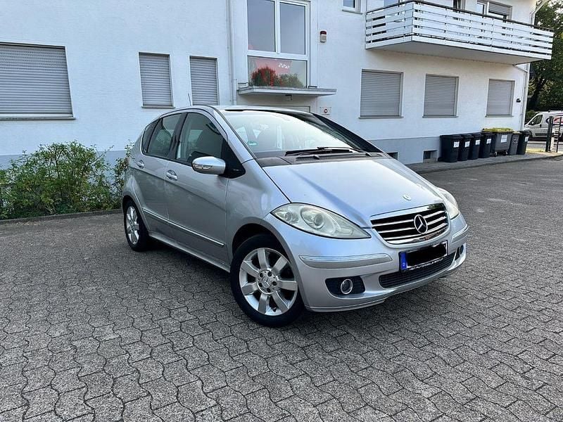 Silber Gebraucht 2006 Mercedes A150 Elegance Limousine | 2.399 € (Superpreis) - Bild 1/4