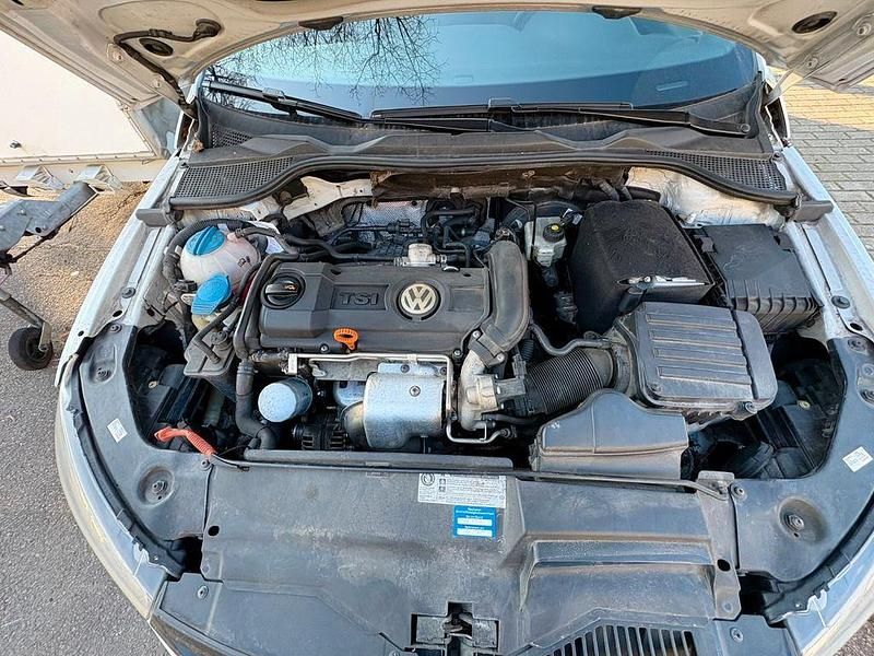 Gebraucht VW Scirocco Sport 122 PS (89 kW) 2010 Silber Coupé