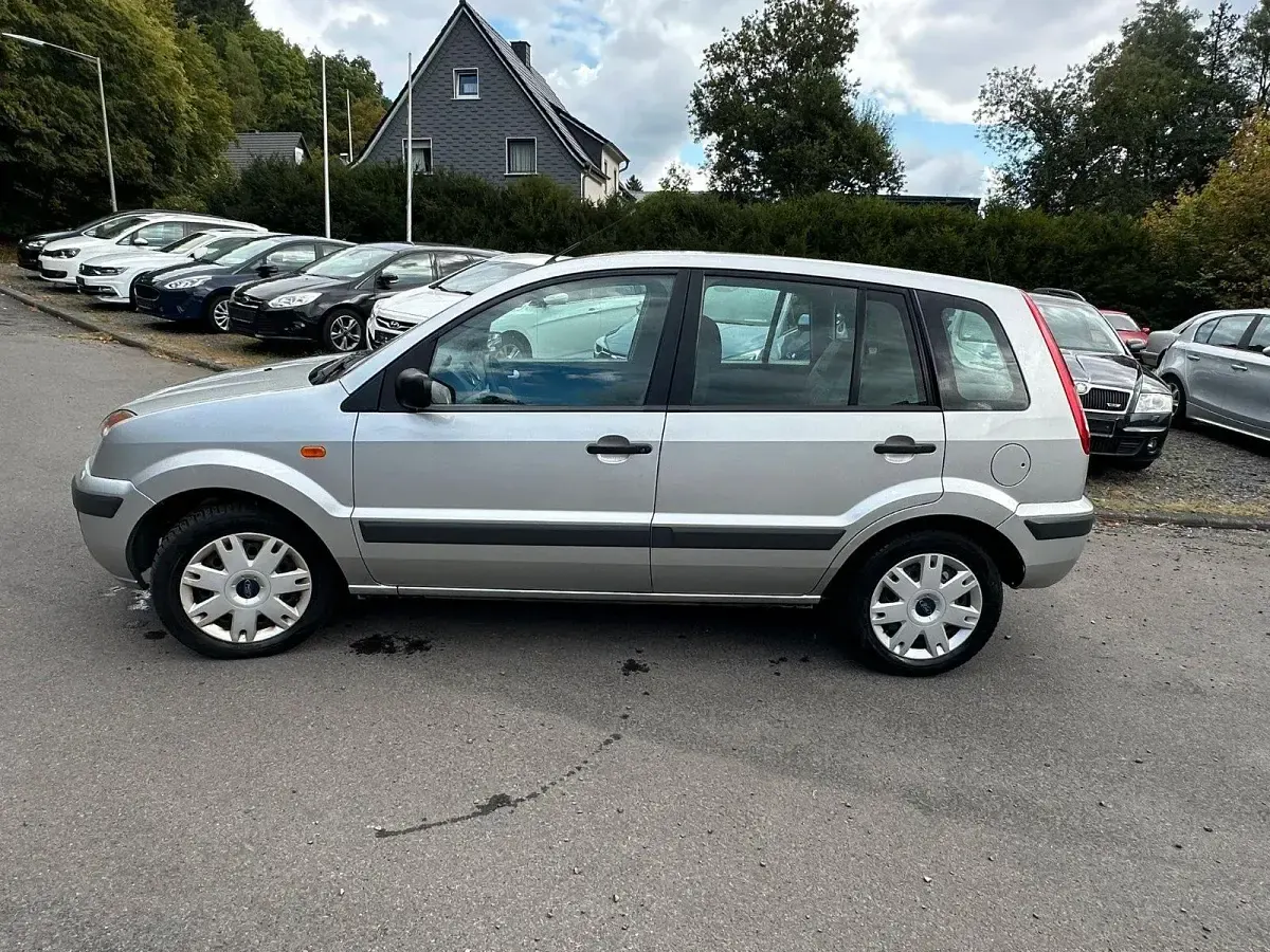 Gebraucht Ford Fusion Fun X 75 PS (55 kW) 2006 Grau Kleinwagen