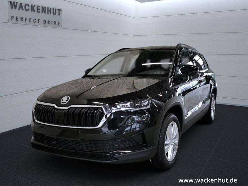 Schwarz Gebraucht 2024 Skoda Karoq Selection SUV | 34.800 € (Etwas zu teuer) - Bild 1/4