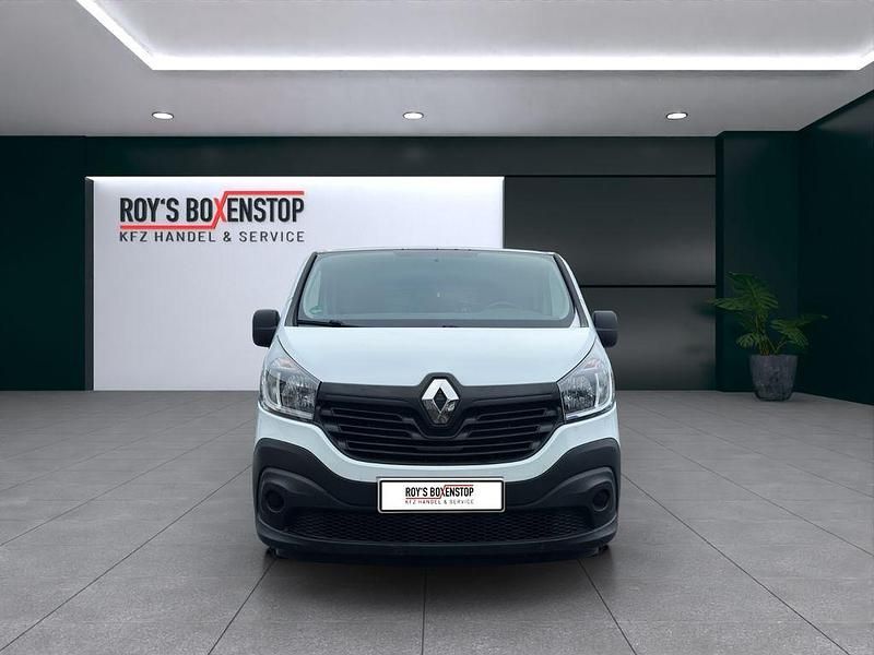 Gebraucht Renault Trafic Komfort 145 PS (106 kW) 2017 Weiß Van / Kleinbus