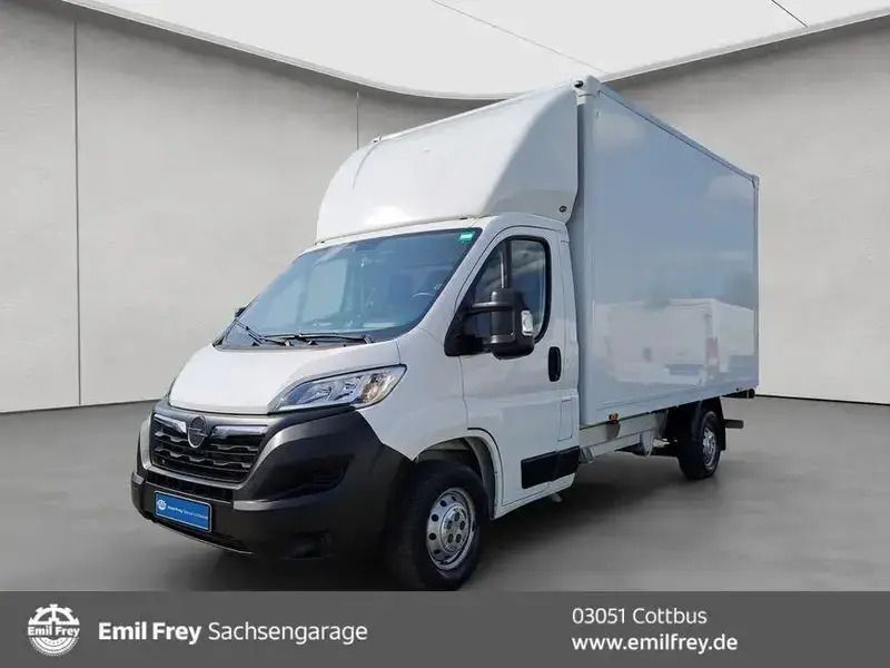 Weiß Gebraucht 2023 Opel Movano Edition Van | 28.489 € (Teuer) - Bild 1/4