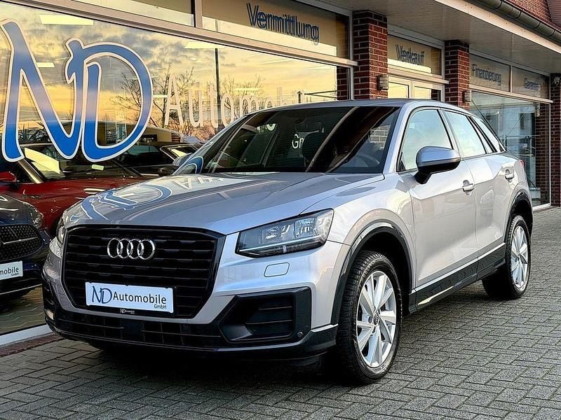 Silber Gebraucht 2020 Audi Q2 Design SUV | 23.890 € (Fairer Preis) - Bild 1/3