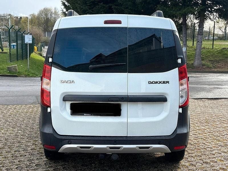 Gebraucht Dacia Dokker 116 PS (85 kW) 2018 Weiß Van / Kleinbus