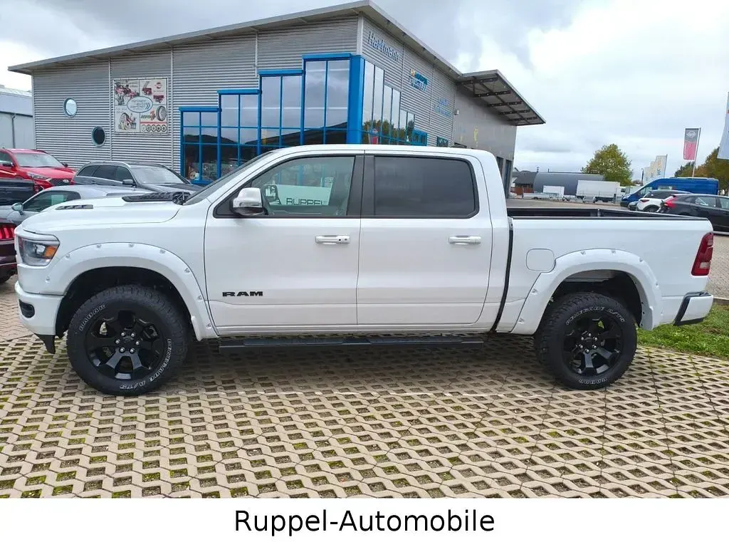 Gebraucht Dodge Ram 401 PS (294 kW) 2021 Weiß Pickup