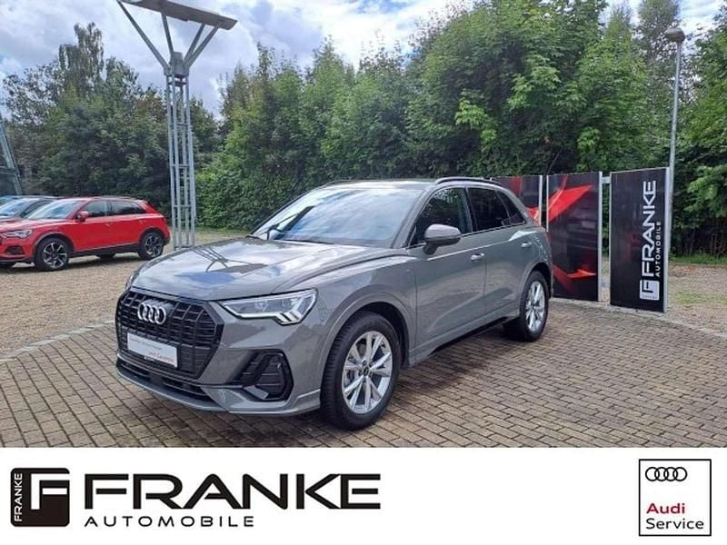 Chronosgrau Gebraucht 2024 Audi Q3 S-Line SUV | 40.900 € (Fairer Preis) - Bild 1/4