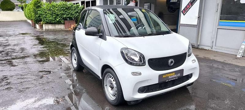 Schwarz Gebraucht 2018 Smart ForTwo Coupé Kleinwagen | 7.490 € (Guter Preis) - Bild 1/4