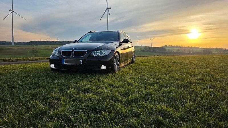 Schwarz Gebraucht 2006 BMW 320 Performance Kombi | 5.000 € (Fairer Preis) - Bild 1/4