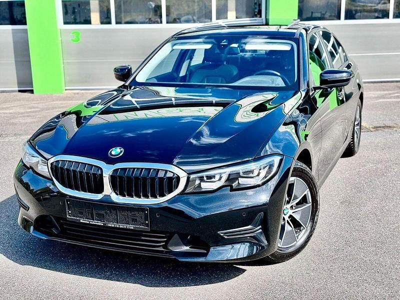 Schwarz Gebraucht 2020 BMW 318 Advantage Limousine | 22.900 € (Etwas zu teuer) - Bild 1/4