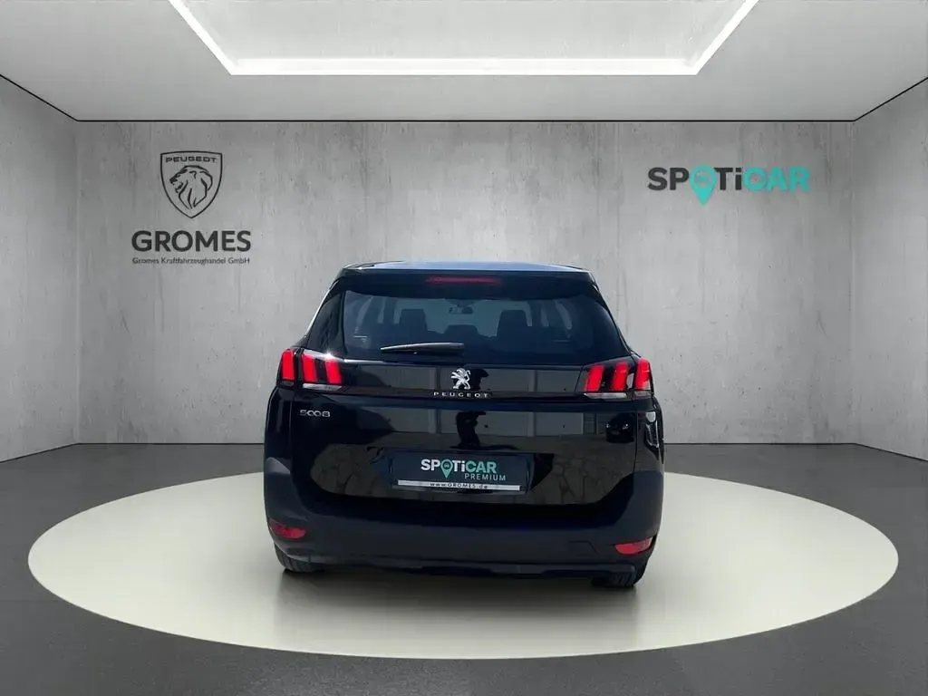 Gebraucht Peugeot 5008 Active 131 PS (96 kW) 2023 Schwarz SUV