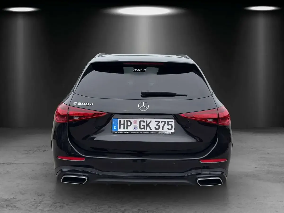 Gebraucht Mercedes C300 AMG 265 PS (194 kW) 2026 Lack obsidianschwarz Kombi
