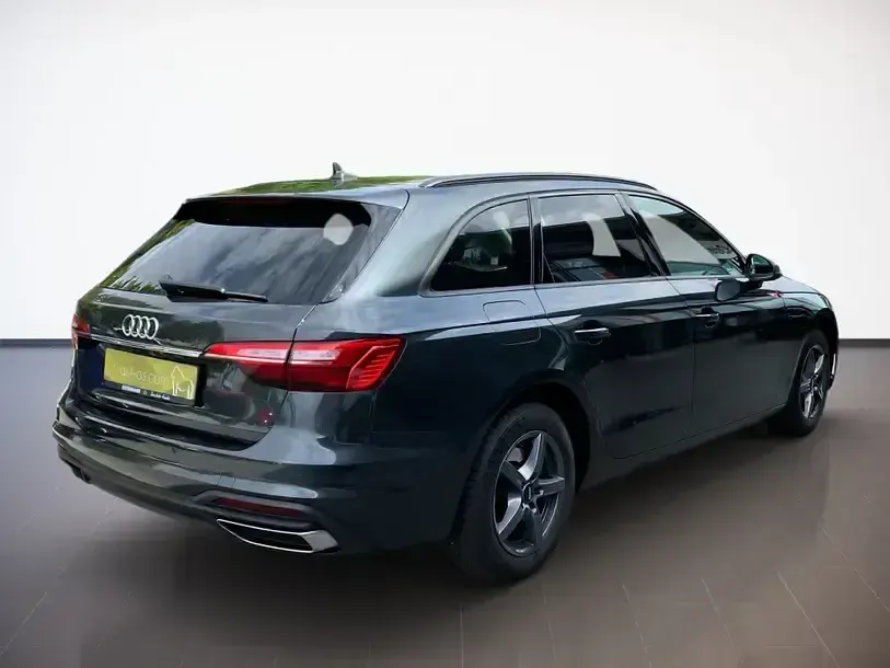 Gebraucht Audi A4 Design 163 PS (119 kW) 2020 Grau Kombi